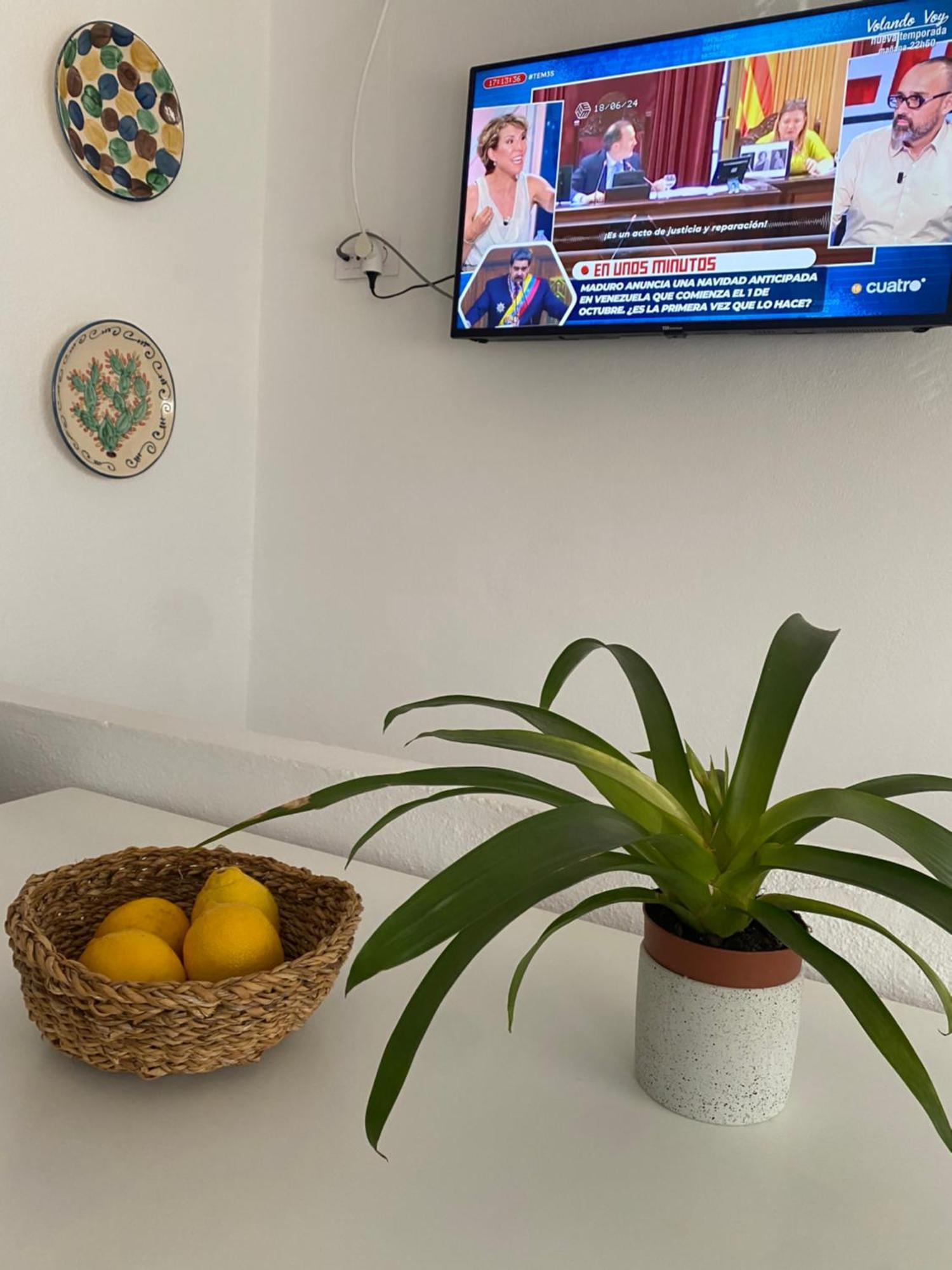 Casa Del Pez Vivienda A Pie De Calle En Agua Amarga A 250 Metros De La Playa Екстериор снимка
